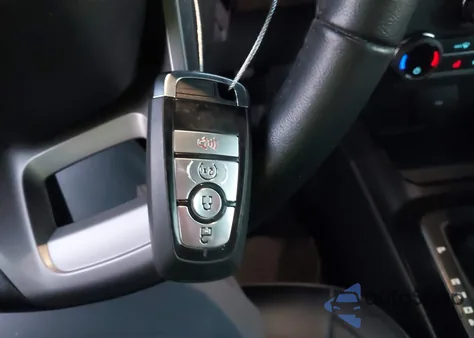 2023 Ford Bronco Outer Banks z USA, uszkodzony, nr VIN 1FMDE5AH0PLB68147